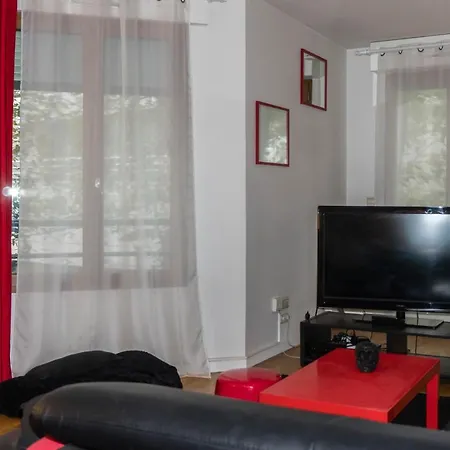 Nice Cozy Apartment A Few Steps From La Defense Апартаменты