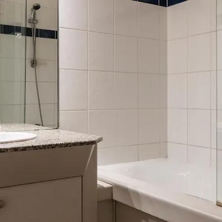 Nice Cozy Apartment A Few Steps From La Defense *